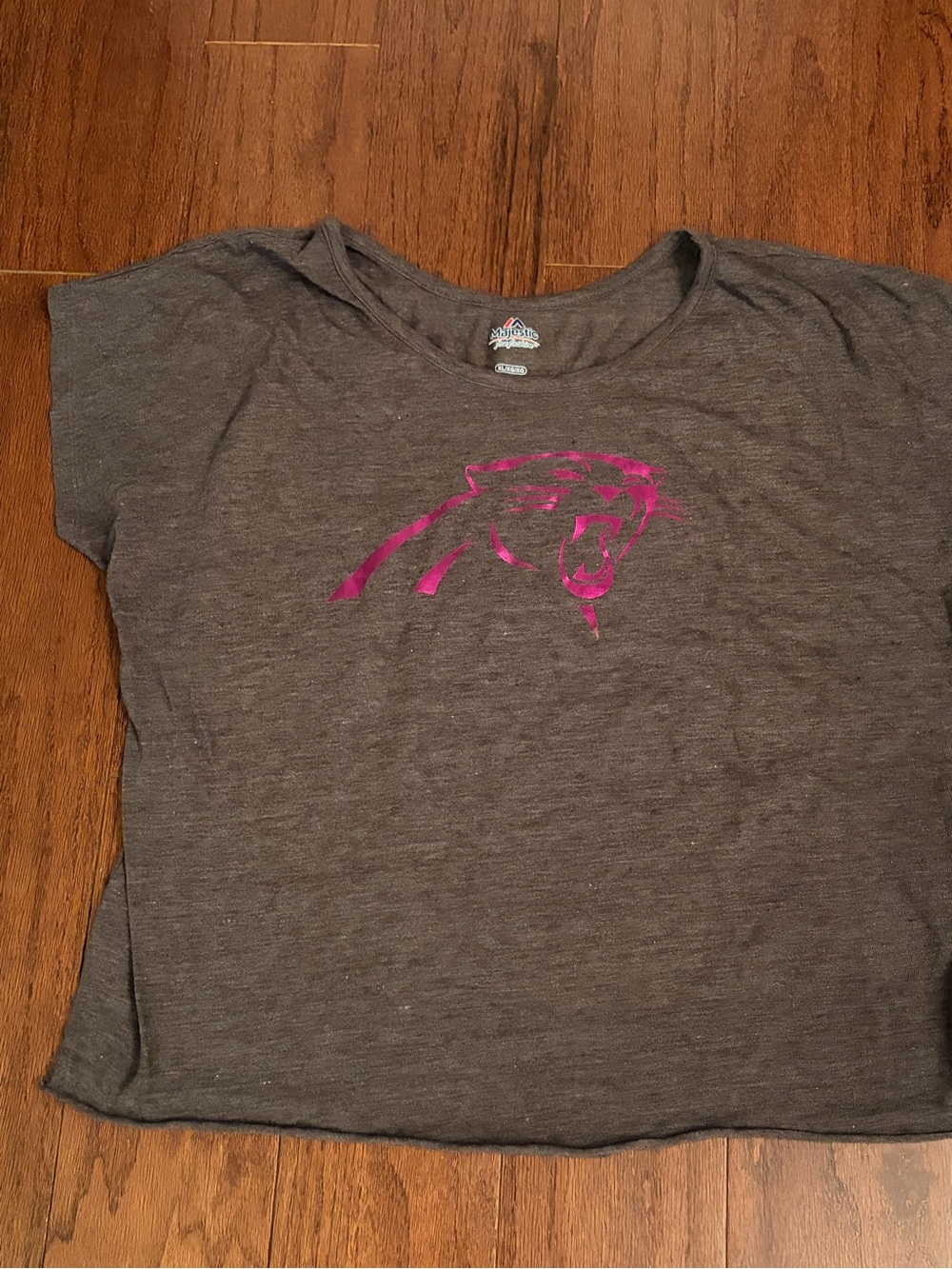 Majestic oversized gray T-Shirt top XL Purple NC Carolina Panther Logo cute cool